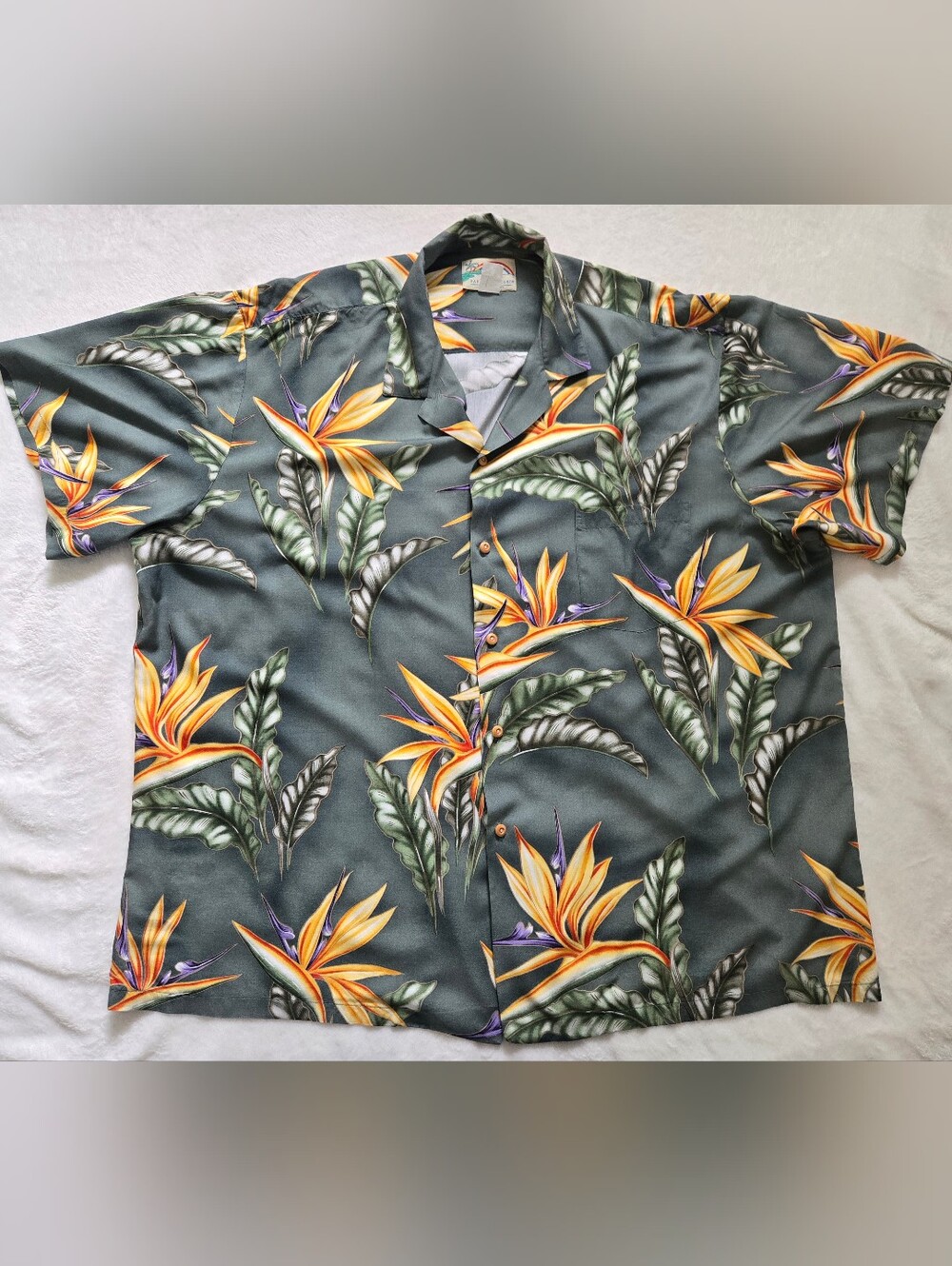 Men's Green Tropical Bird of Paradise Short-Sleeve Button Down Shirt